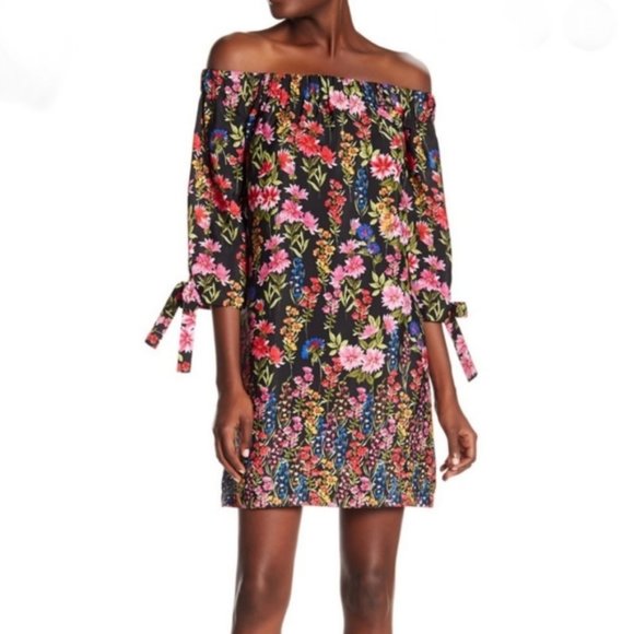 Vince Camuto Dresses & Skirts - Vince Camuto Off Shoulder Black Floral Dress